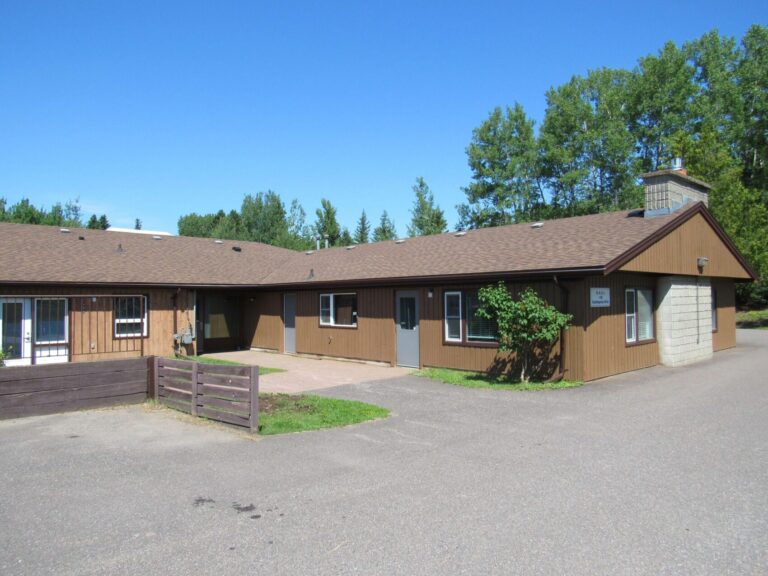 150 Castlegreen Drive Entrance