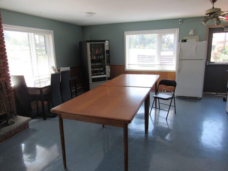 150 Castlegreen Drive Public Room